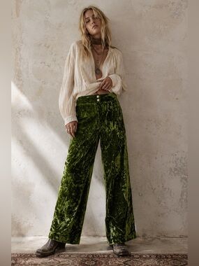 Vintage Retro 60s 70s Shamrock Green Velvet Furry Textured Pants